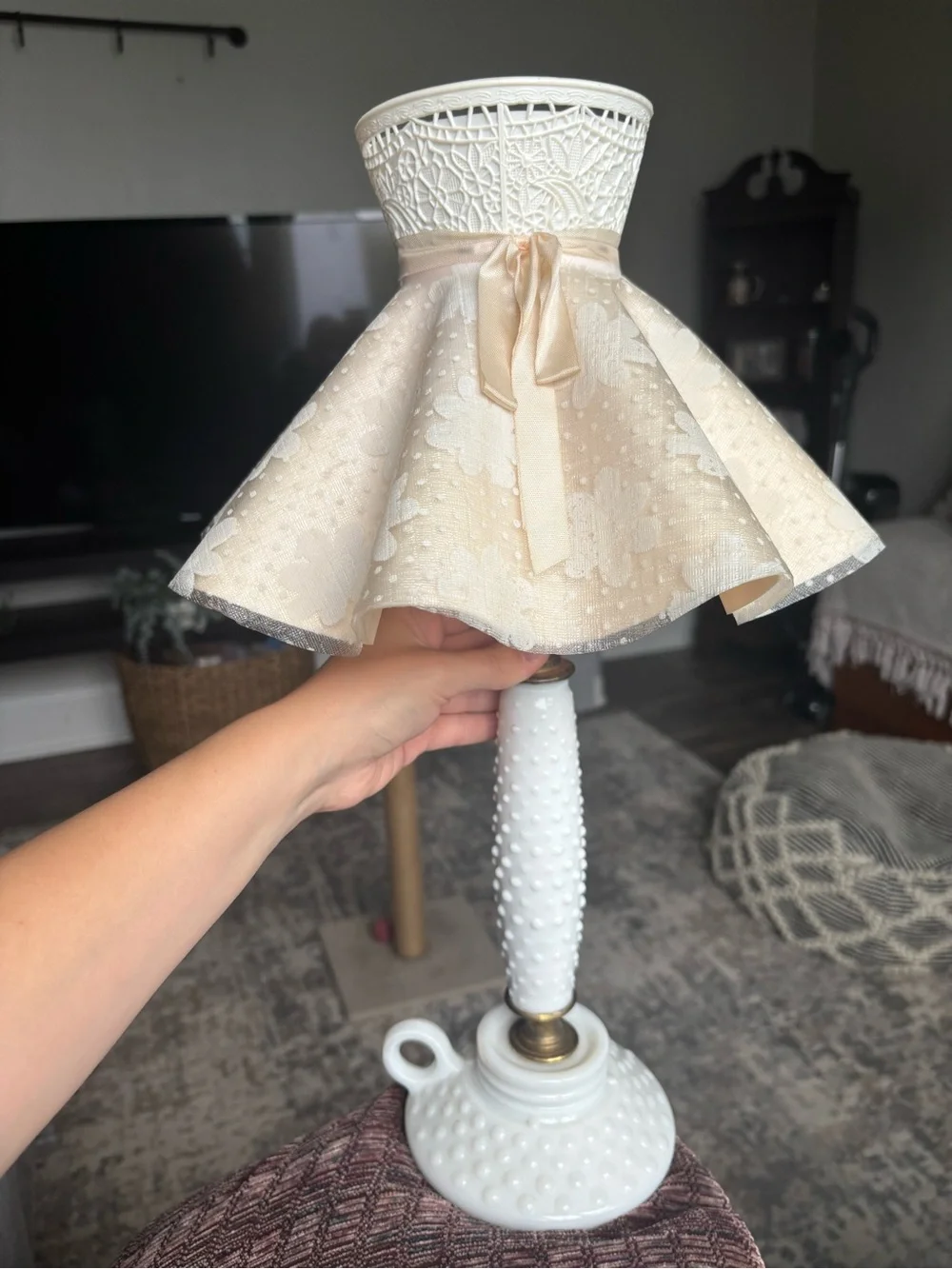 Vintage Elegant White Table Lamp with Cream Fabric Shade and Bow Accent